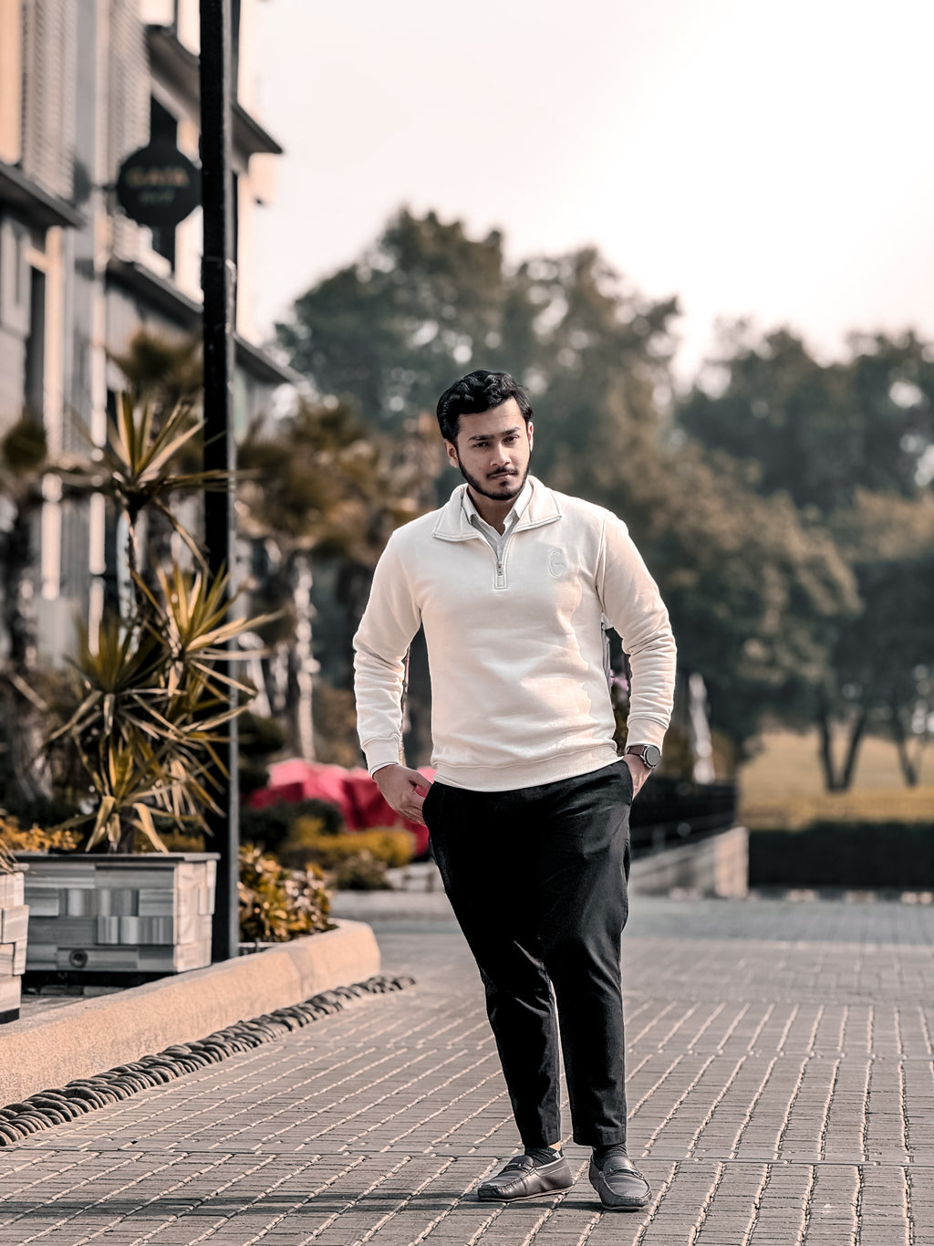 Grags Premium Zipper Sweatshirt Beige